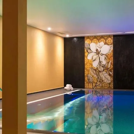 6bdr Fantastic Penthouse With Sauna And Pool Apartman